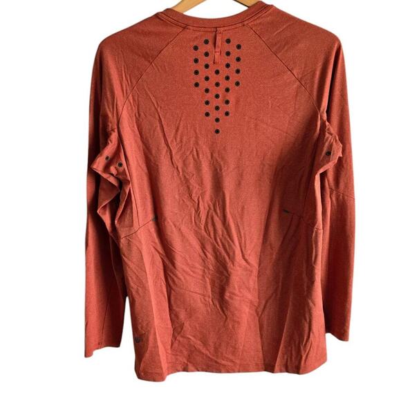 Lululemon Mens Training Shirt - Picture 3 of 9